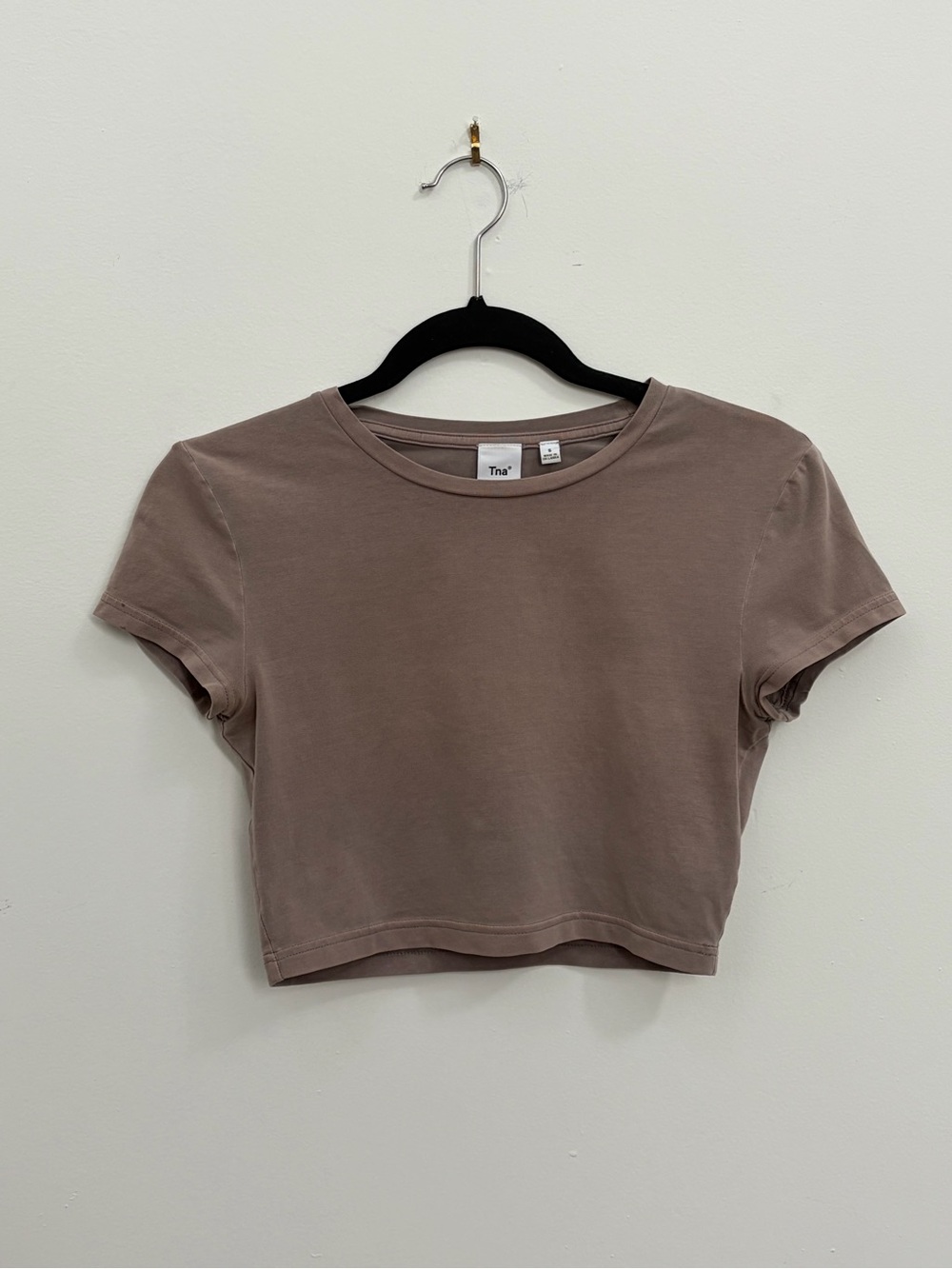 Tna Cropped Crewneck Tee in Taupe